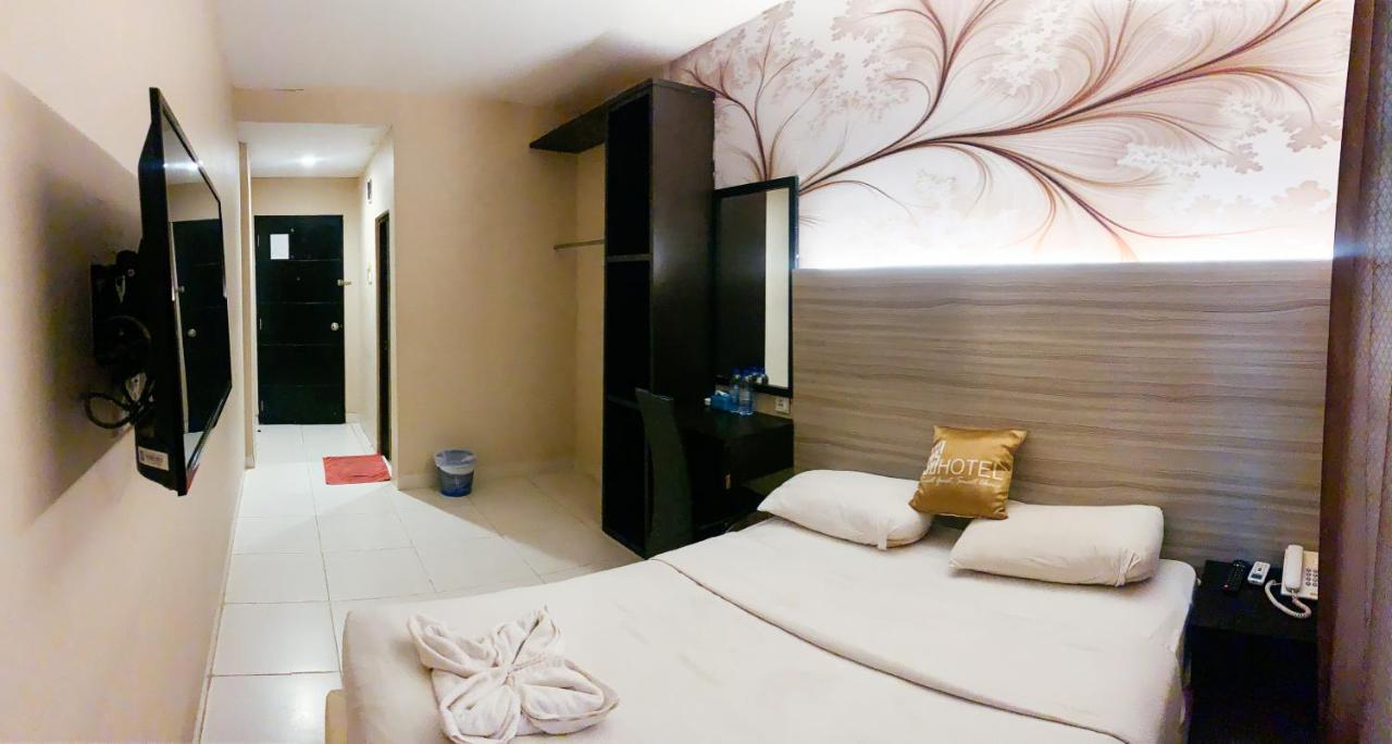 Os Hotel Batu Aji Batam Exteriör bild