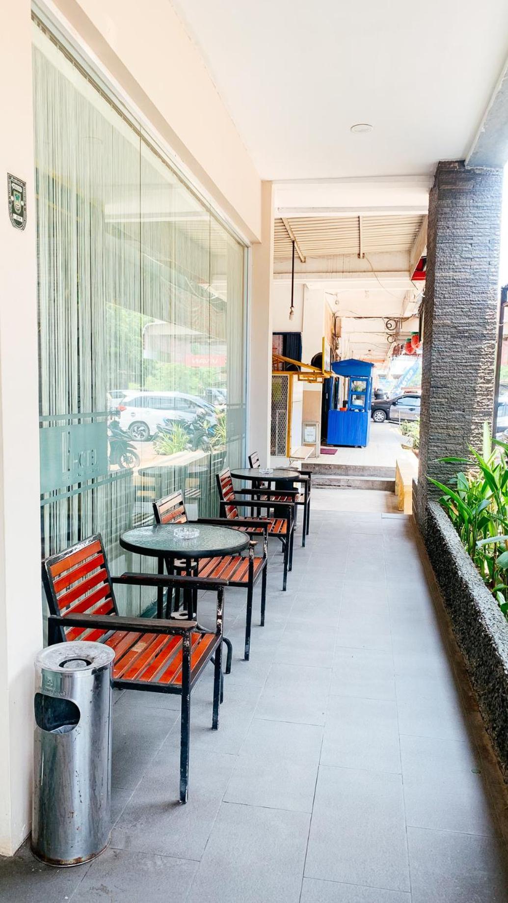 Os Hotel Batu Aji Batam Exteriör bild