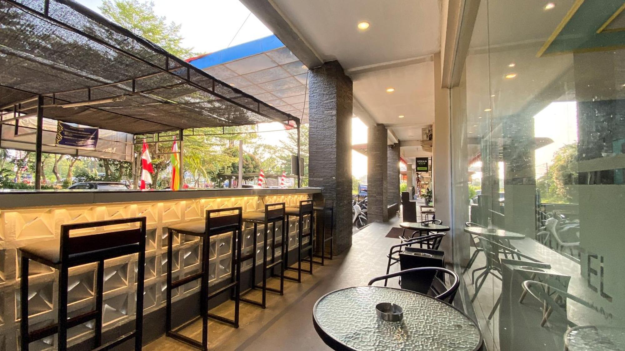 Os Hotel Batu Aji Batam Exteriör bild